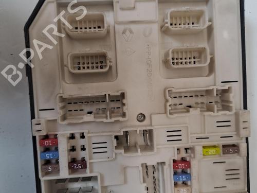 Used Fuse box Fuse box 38716640 38716640