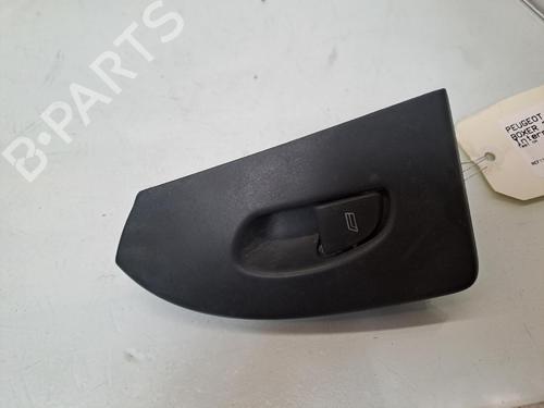 Used Right front window switch Right front window switch PEUGEOT BOXER Van (244) 2.2 HDi (101 hp) 39755586 39755586