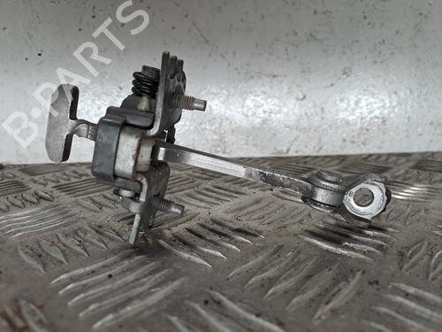 Charnière/Limiteur de porte Charnière/Limiteur de porte 38669863 38669863
