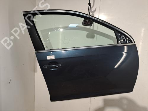 Used Right front door Right front door 38668778 38668778