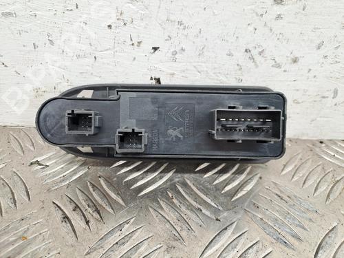 Used Left front window switch Left front window switch 38671973 38671973
