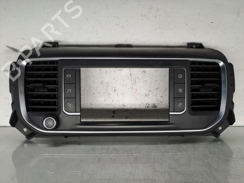 switch-peugeot-expert-van-v_-2016-38664183 main image