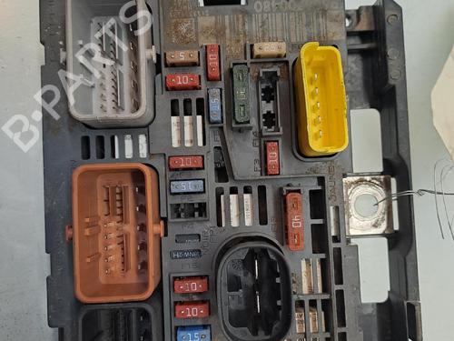 Used Fuse box Fuse box CITROËN BERLINGO Box Body/MPV (B9) 1.6 HDi 90 16V (90 hp) 40269358 40269358