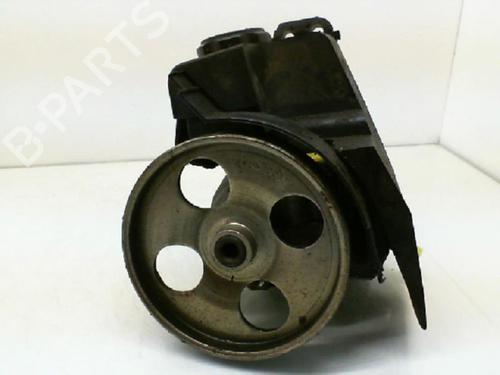 Used Steering pump Steering pump PEUGEOT 206+ (2L_, 2M_) 1.1 (60 hp) 38658241 38658241