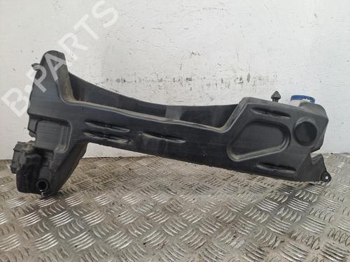 Used Windscreen washer tank Windscreen washer tank 38672222 38672222