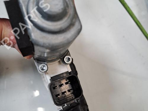 Front right window mechanism JAGUAR F-PACE (X761) 2.0 TD4 AWD | BP39710537C23 - Image 2