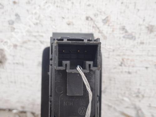 Left rear window switch VW TOURAN (1T3) 2.0 TDI | BP38672330I29 - Image 2