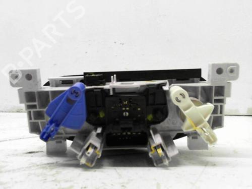 climate-control-dacia-duster-hs_-2010-2011-2012-2013-2014-2015-2016-2017-2018-38652972 main image