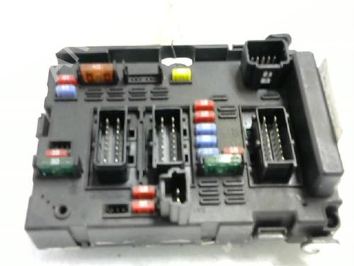 Used Fuse box Fuse box 38660525 38660525