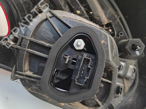 Fanale posteriore destro Fanale posteriore destro PEUGEOT 208 I (CA_, CC_) 1.2 VTI 82 (82 hp) 39903538 39903538