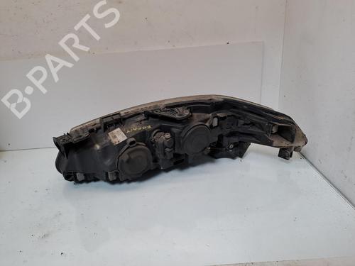 Used Right headlight Right headlight RENAULT LAGUNA II (BG0/1_) 1.9 dCi (BG13) (125 hp) 39738288 39738288