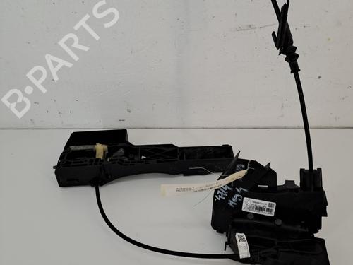 front-right-lock-renault-megane-iv-hatchback-b9amn_-2015-38666559 main image