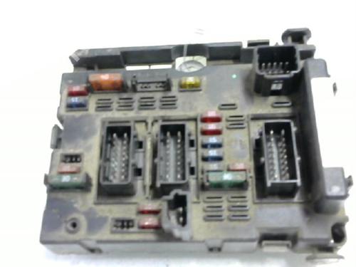 Used Fuse box Fuse box 38660546 38660546