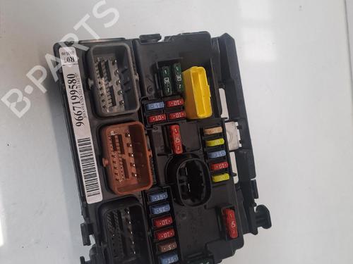 Used Fuse box Fuse box 38716629 38716629