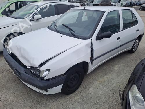 Used Parts PEUGEOT 306 Hatchback (7A, 7C, N3, N5) 1.1 4930966