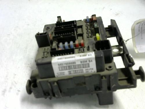 Used Fuse box Fuse box 38660527 38660527