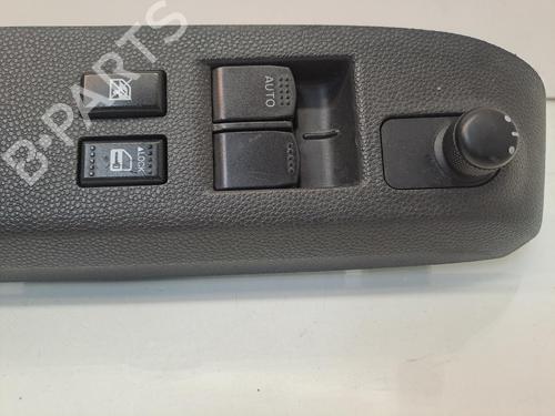 Used Left front window switch Left front window switch 38917605 38917605