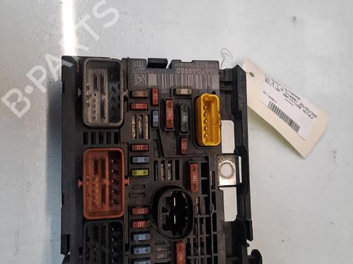 Used Fuse box Fuse box CITROËN C5 III (RD_) 1.6 HDi 110 (RD9HZC) (109 hp) 39755544 39755544