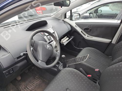 Brugte TOYOTA YARIS (_P9_) 1.4 D-4D (NLP90_, NLP90R) 4930307