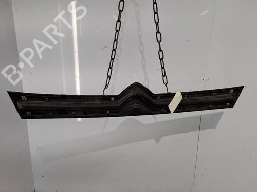 Used Grille Grille 39457036 39457036
