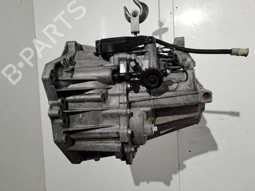 gearbox-renault-megane-iii-hatchback-bz01_-b3_-2008-38667047 main image