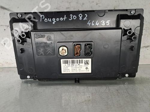 Used Display monitor Display monitor 38664745 38664745