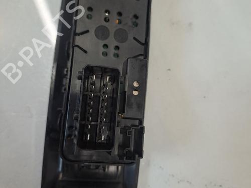 Used Left front window switch Left front window switch CITROËN DS3 (SA_) 1.6 HDi 90 (92 hp) 39659043 39659043