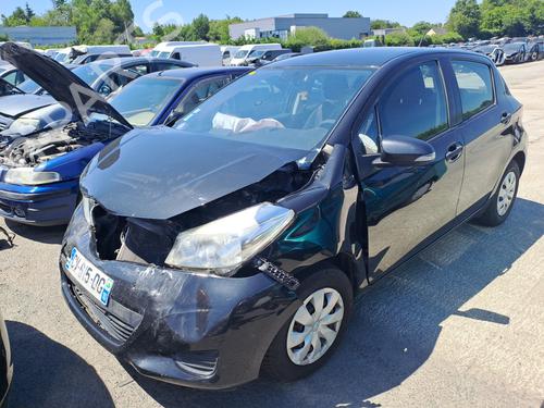 Brugte TOYOTA YARIS (_P13_) 1.0 (KSP130_, KSP130) 4930410