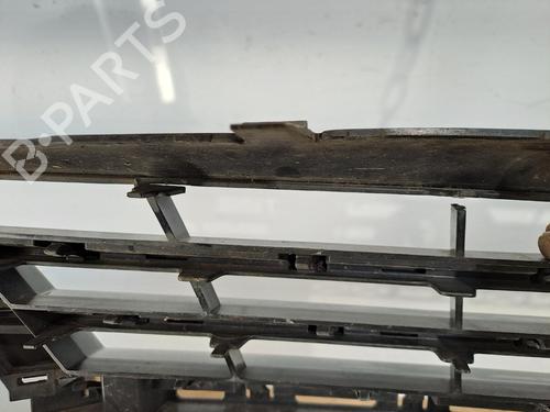 Used Grille Grille 39457054 39457054