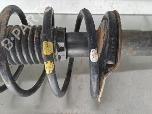 Schokbreker rechts voor Schokbreker rechts voor 38667560 38667560
