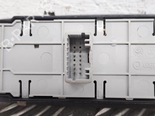 Left front window switch RENAULT MEGANE III Hatchback (BZ0/1_, B3_) 1.5 dCi (BZ09, BZ0D, BZ1W, BZ29, BZ14) | BP38671947I27 - Image 4