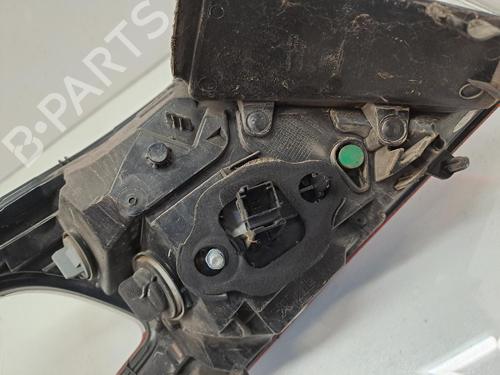 Used Right taillight Right taillight 39520901 39520901
