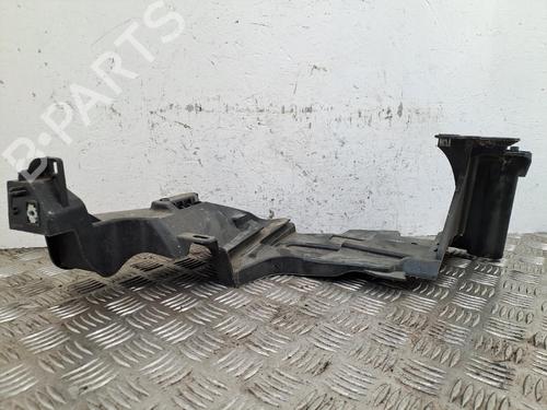 Used Left headlight support Left headlight support 38672431 38672431
