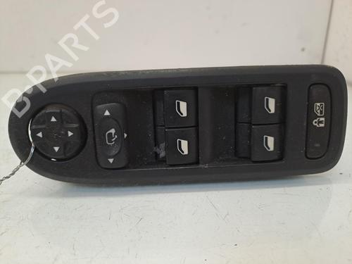 Used Left front window switch Left front window switch PEUGEOT 308 I (4A_, 4C_) 2.0 HDi (136 hp) 40203632 40203632