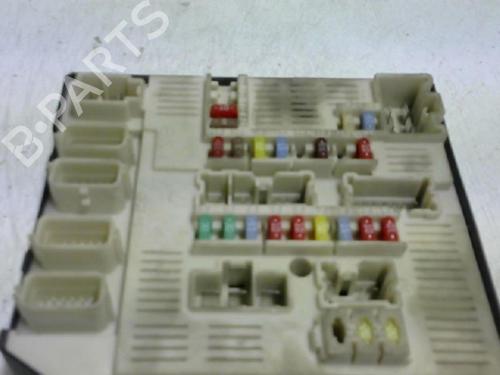 Used Fuse box Fuse box 38660534 38660534