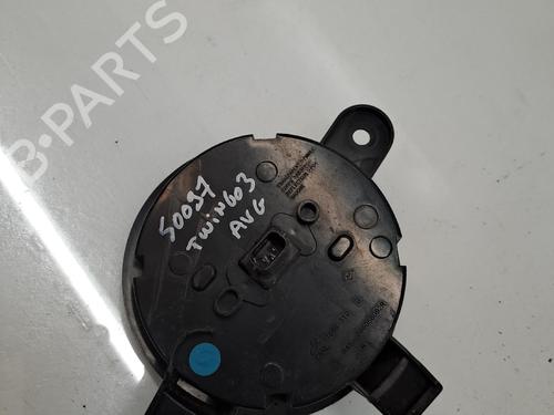 Used Left daytime light Left daytime light 39537055 39537055
