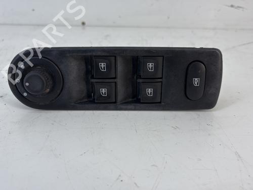 Left front window switch RENAULT CAPTUR I (J5_, H5_) 1.5 dCi 90 (J5N4, J5M5, J5MW, J5M6, J5AL, J5AJ) | BP38668204I27 - Image 2