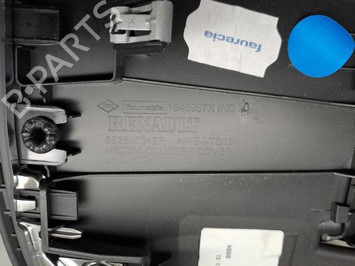 other-renault-megane-iv-hatchback-b9amn_-2015-38666003 main image