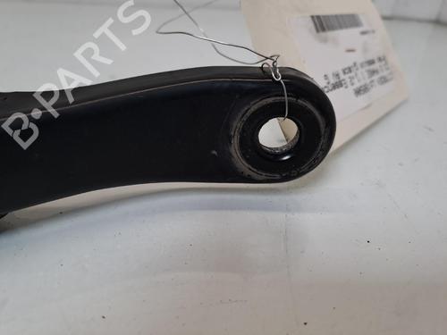 Used Front windshield wiper arm Front windshield wiper arm 39022620 39022620