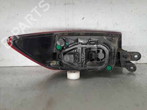right-taillight-renault-clio-iv-bh_-2012-2013-2014-2015-2016-2017-2018-2019-2020-2021-38668114 main image