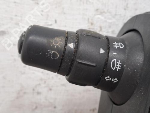 switch-renault-clio-iii-br01-cr01-2005-2006-2007-2008-2009-2010-2011-2012-2013-2014-38671252 main image