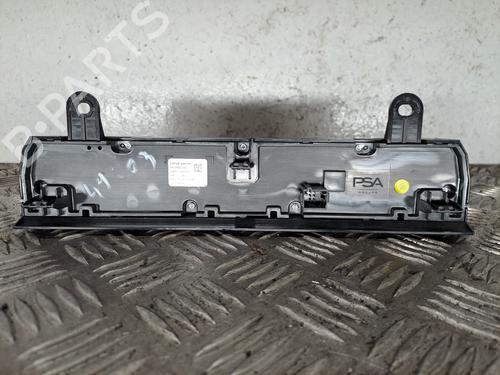 Used Climate control Climate control 38670605 38670605