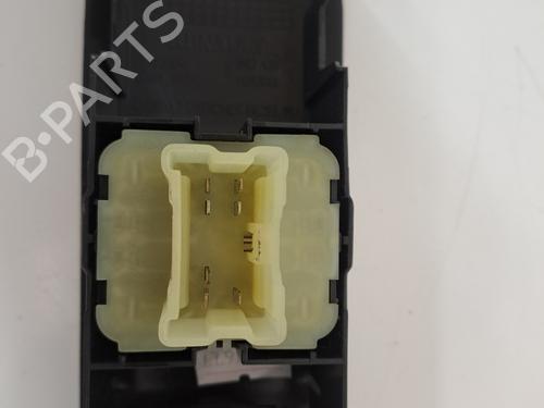 Used Left front window switch Left front window switch 38667228 38667228