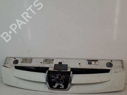 Used Grille Grille 38668918 38668918
