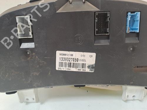 Used Instrument cluster Instrument cluster PEUGEOT BOXER Van (244) 2.2 HDi (101 hp) 39755584 39755584