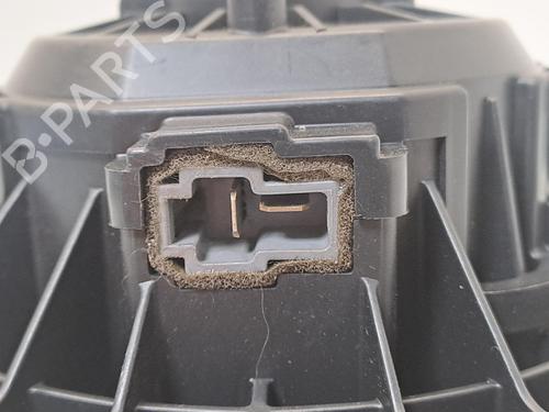 Used Heater blower motor Heater blower motor HYUNDAI i20 II (GB, IB) 1.2 (84 hp) 39755554 39755554