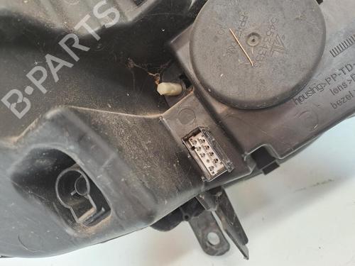 Used Left headlight Left headlight PEUGEOT 407 SW (6E_, 6D_) 2.2 (158 hp) 40498774 40498774