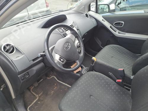 Brugte TOYOTA YARIS (_P9_) 1.0 VVT-i (KSP90_, KSP90R) 4930231