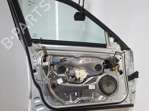 Used Left front door Left front door 38672377 38672377