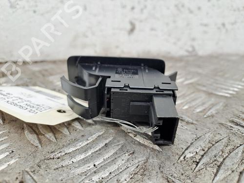 Left rear window switch VW TOURAN (1T3) 2.0 TDI | BP38672330I29 - Image 3